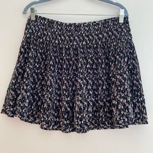 H&M pleated skirt